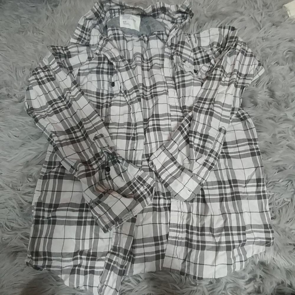American eagle plaid button up shirt